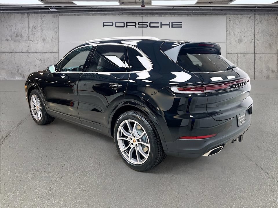 New 2026 Porsche Cayenne AWD/4WD image 3
