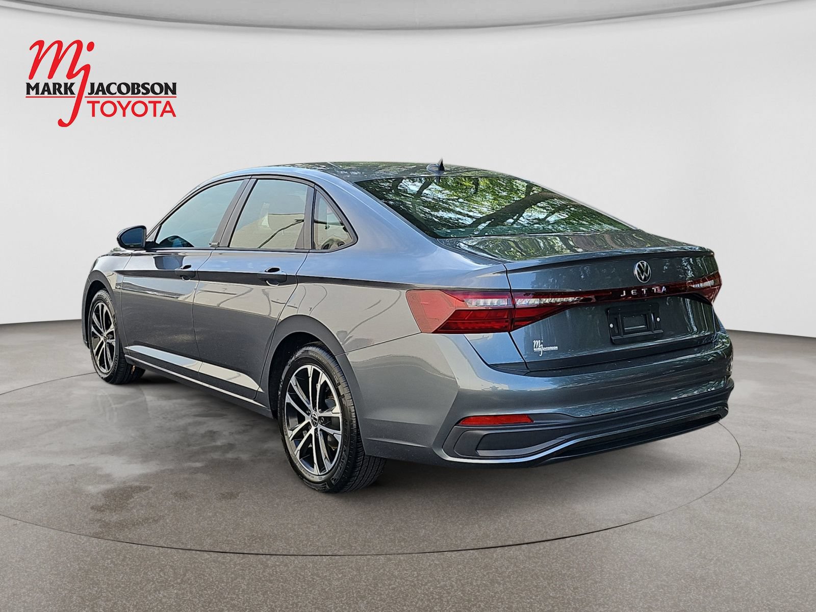 Used 2025 Volkswagen Jetta Sport FWD image 12