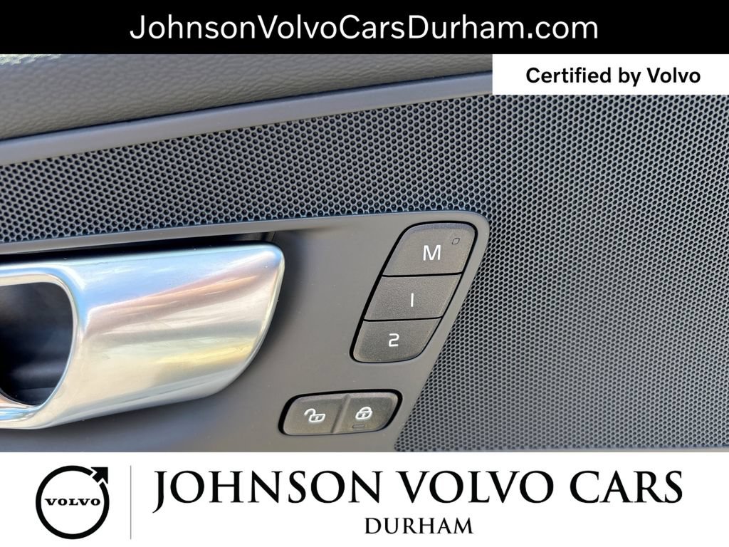 Certified 2025 Volvo XC60 T8 Plus w/ Protection Package Premier AWD/4WD image 16