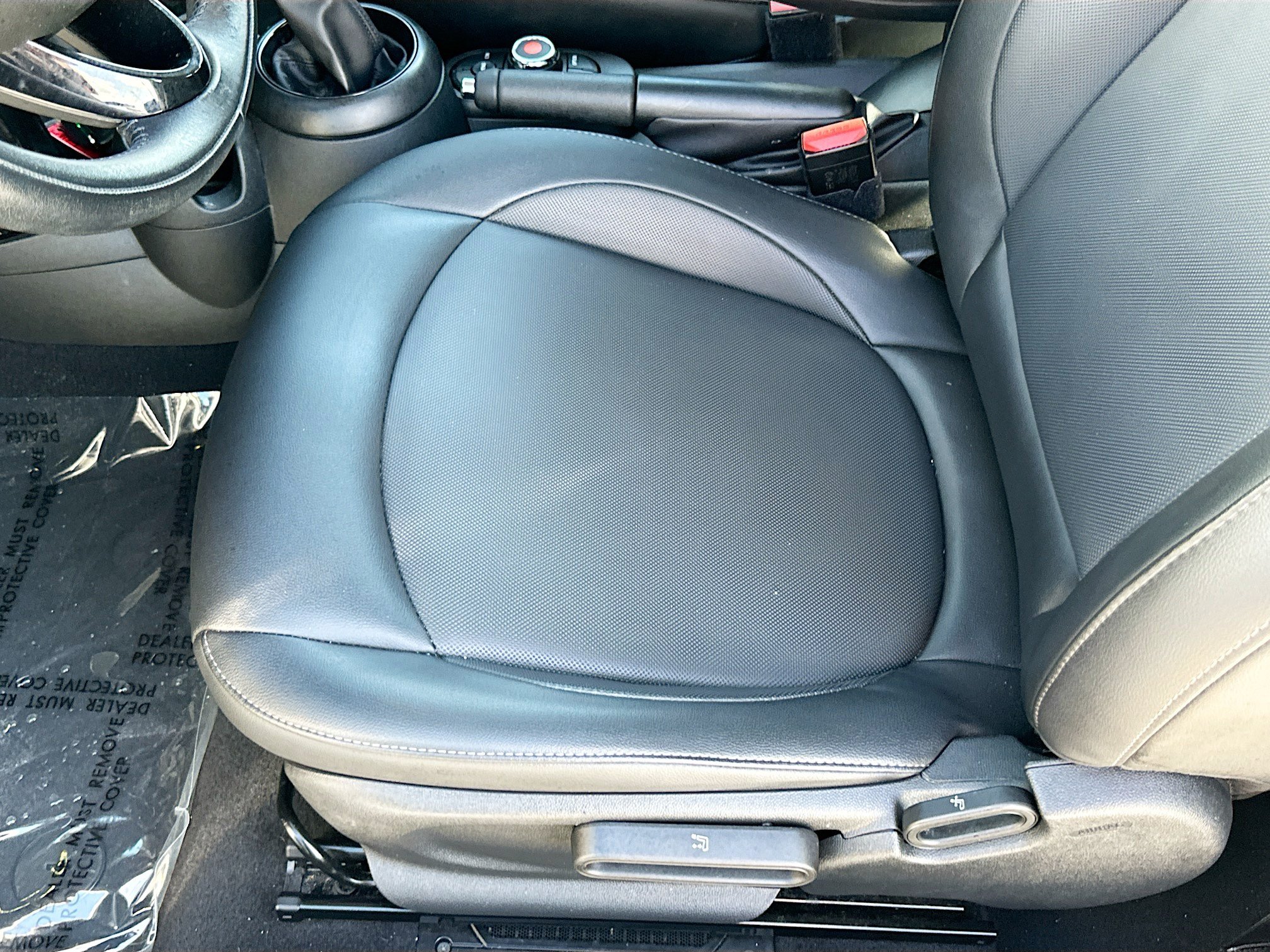 Used 2019 MINI Cooper 2-Door Hardtop FWD image 17