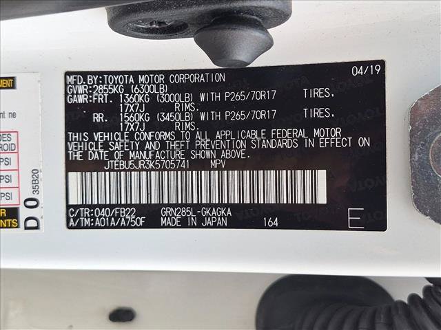 Used 2019 Toyota 4Runner SR5 AWD/4WD image 24