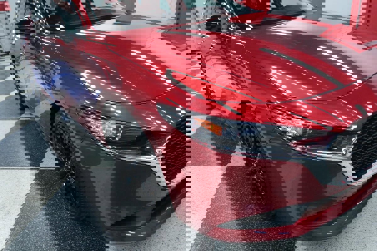 Used 2024 MAZDA MAZDA3 s image 33