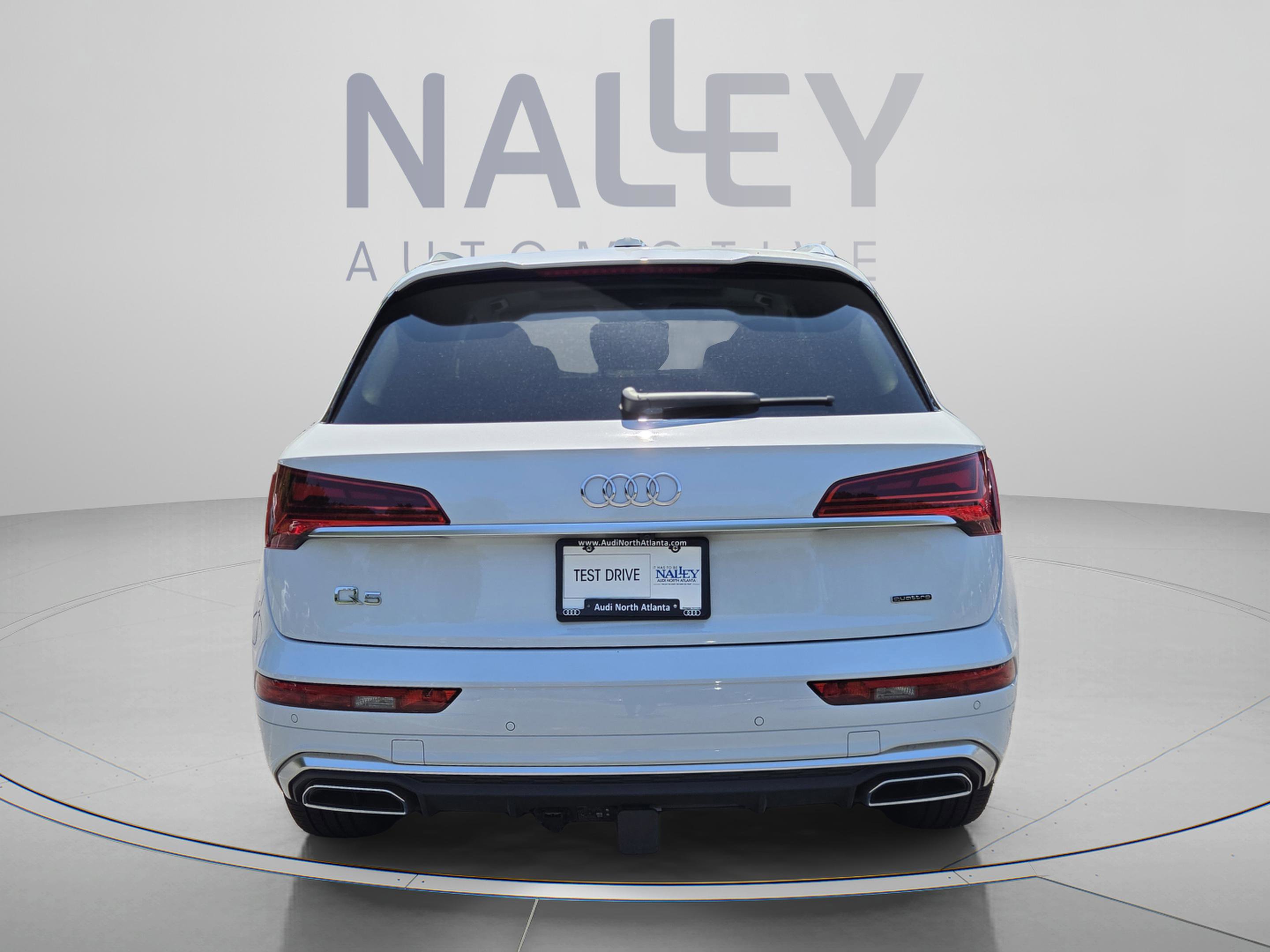 Used 2023 Audi Q5 2.0T Premium Plus w/ Premium Plus Package AWD/4WD image 4
