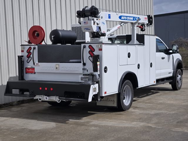 New 2026 Ford F550 4x4 Supercab Super Duty image 3