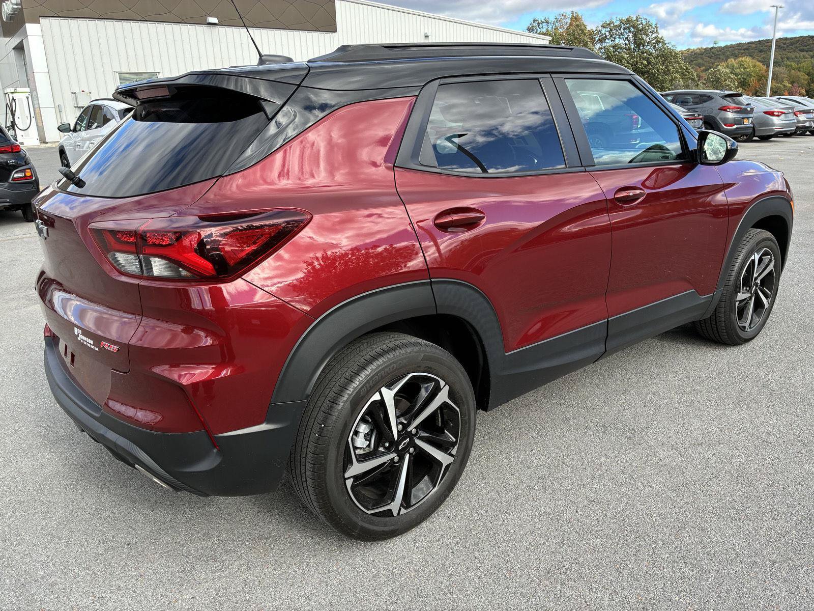 Used 2023 Chevrolet TrailBlazer RS w/ Convenience Package AWD/4WD image 7