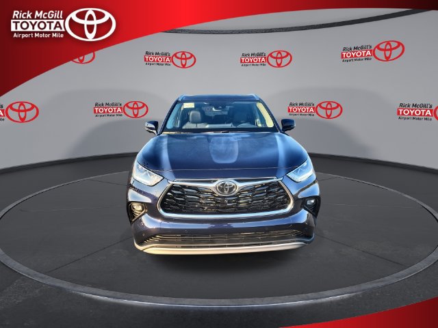 New 2026 Toyota Highlander Platinum AWD/4WD image 3