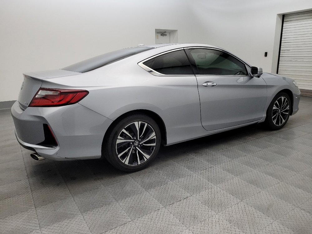Used 2017 Honda Accord EX-L image 10
