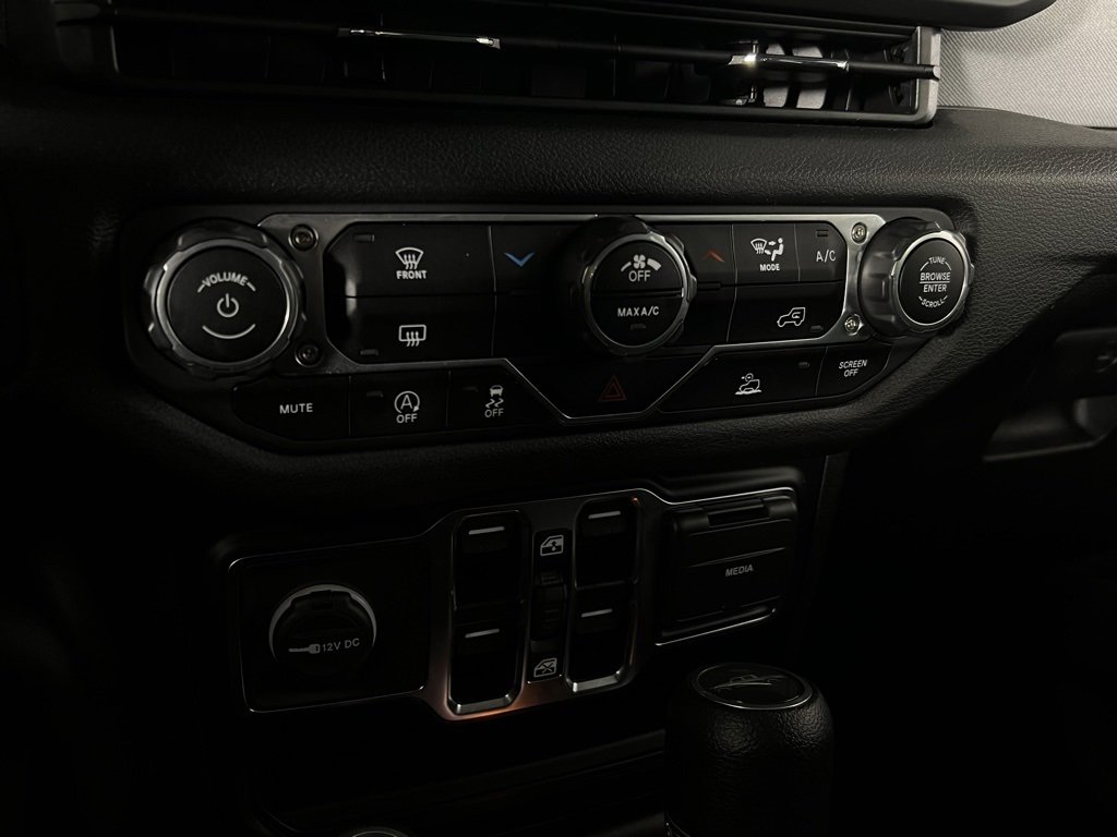 Certified 2024 Jeep Gladiator Sport image 17