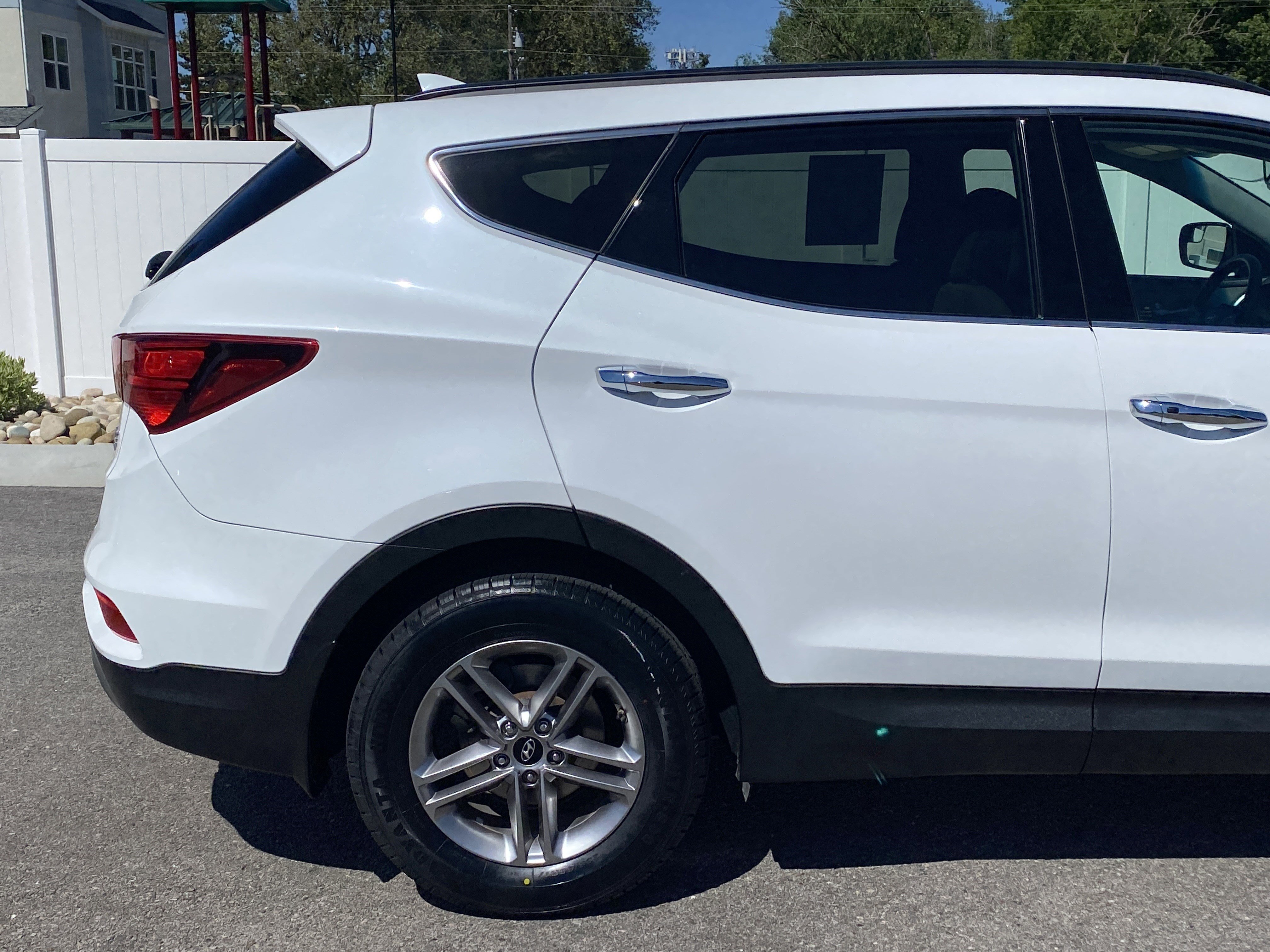 Used 2018 Hyundai Santa Fe Sport w/ 2.4L Value Package 02 AWD/4WD image 6