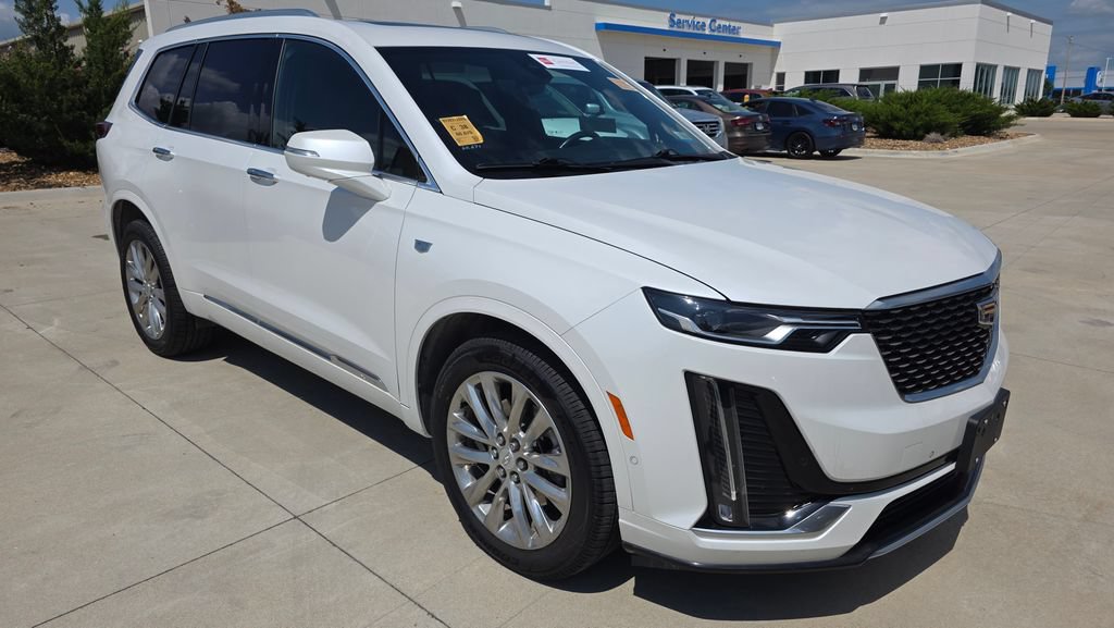 Used 2021 Cadillac XT6 Premium Luxury AWD/4WD image 7