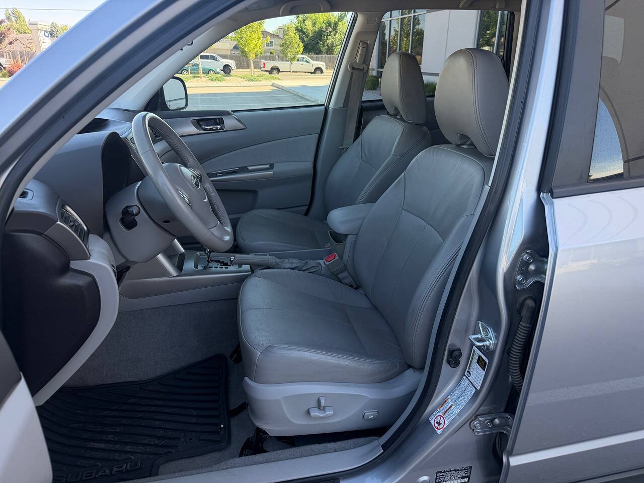 Used 2009 Subaru Forester 2.5X Limited AWD/4WD image 14