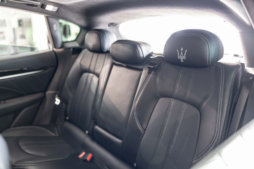 Used 2019 Maserati Levante S GranSport image 36