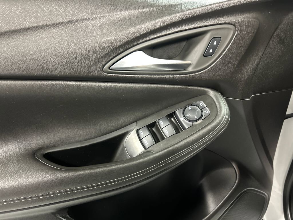 Used 2024 Buick Encore GX Preferred image 14