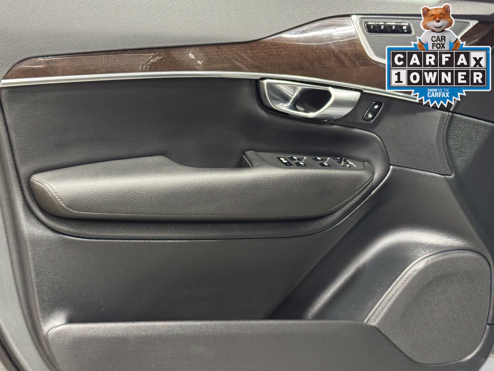 Used 2019 Volvo XC90 T6 Momentum w/ Protection Package Premier AWD/4WD image 14