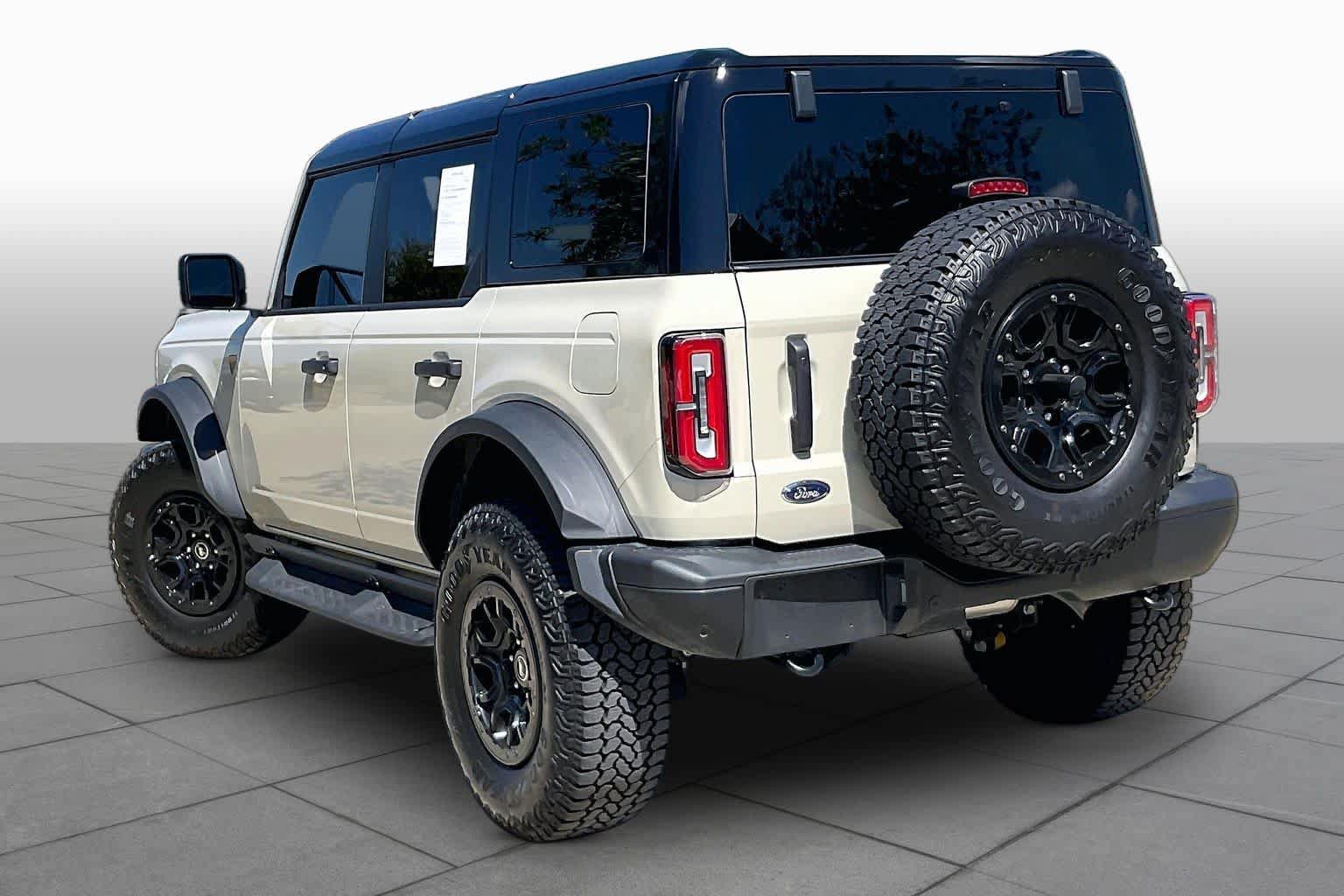 Used 2025 Ford Bronco Badlands AWD/4WD image 12