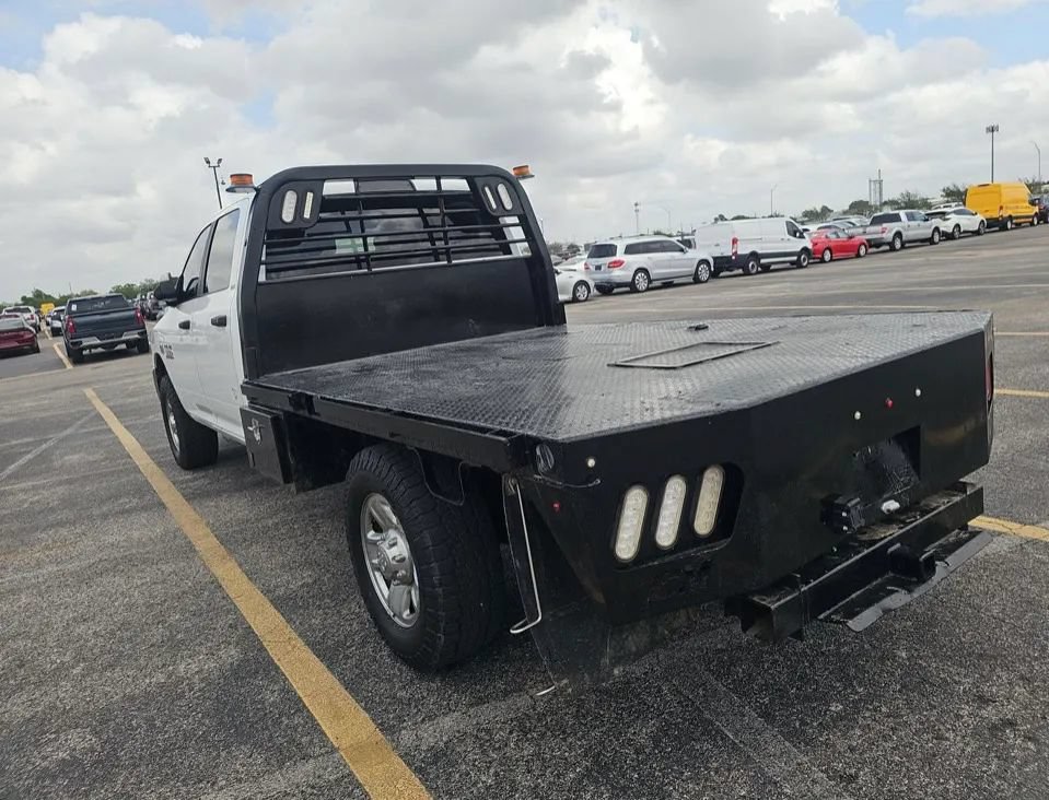Used 2018 RAM 3500 SLT w/ Quick Order Package 22G SLT AWD/4WD image 2