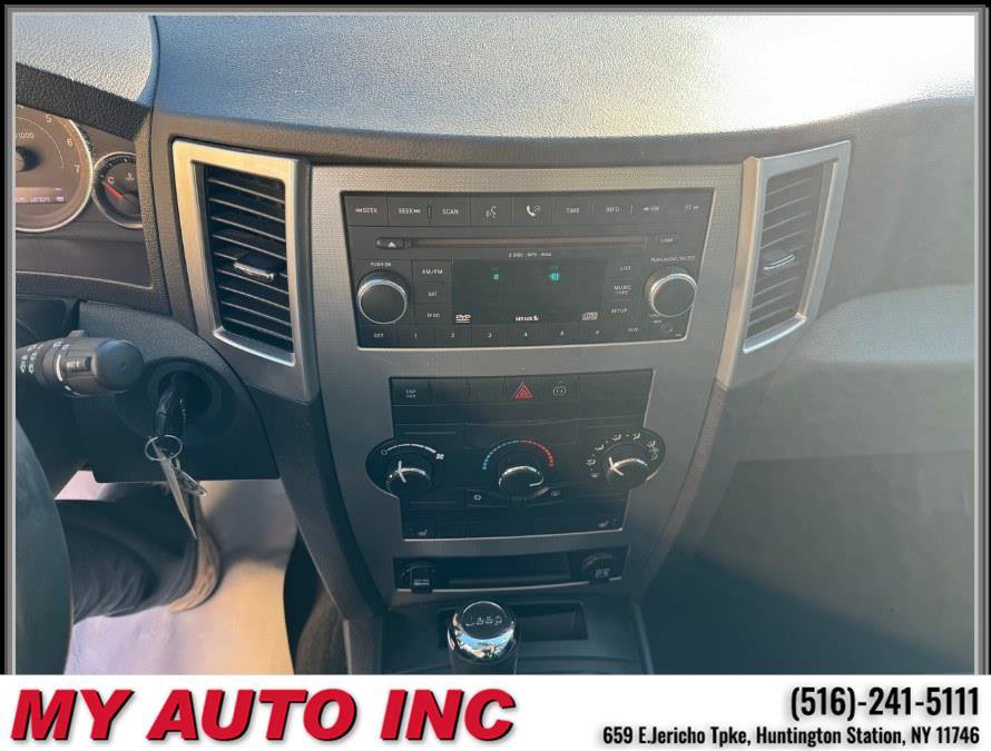 Used 2009 Jeep Grand Cherokee Laredo image 14