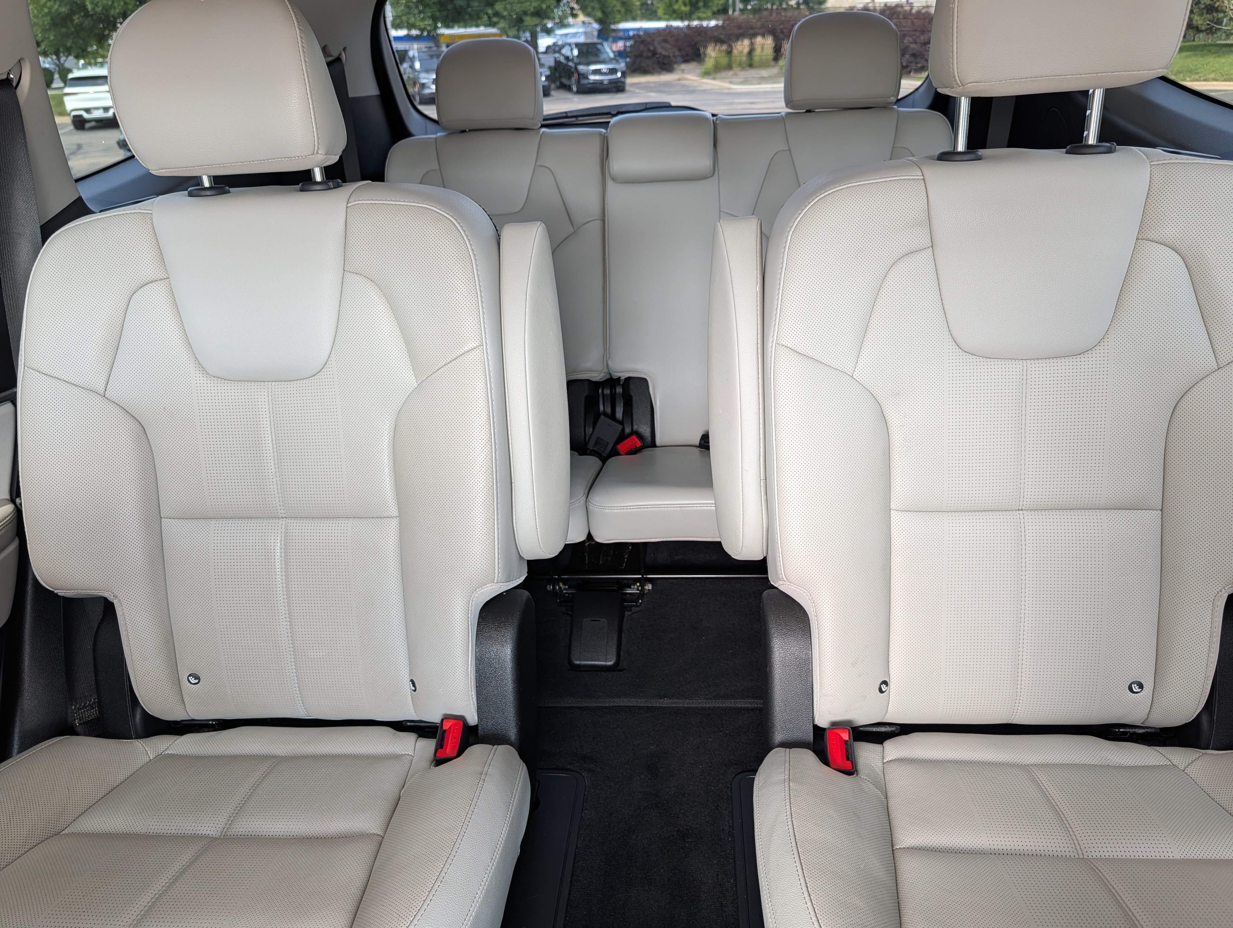 Used 2021 Kia Telluride EX w/ EX Premium Package AWD/4WD image 13