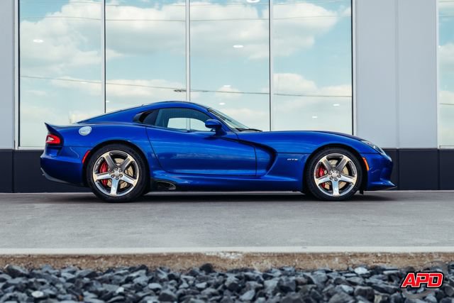 Used 2013 SRT Viper GTS w/ GTS Laguna Interior Pkg RWD image 12