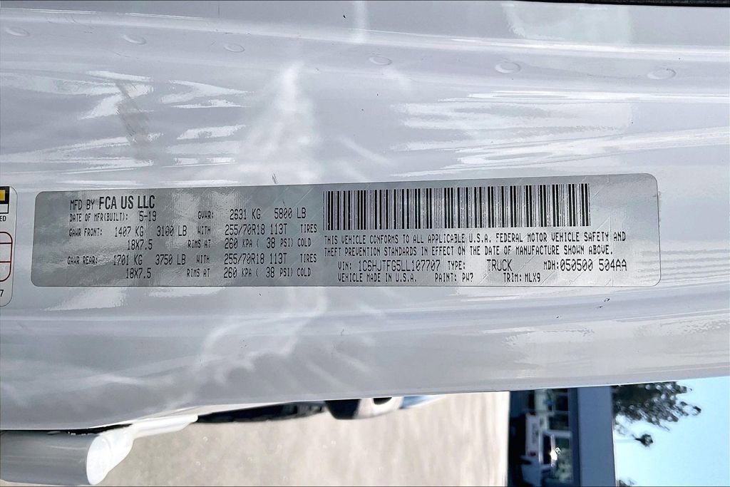 Certified 2020 Jeep Gladiator Overland image 34