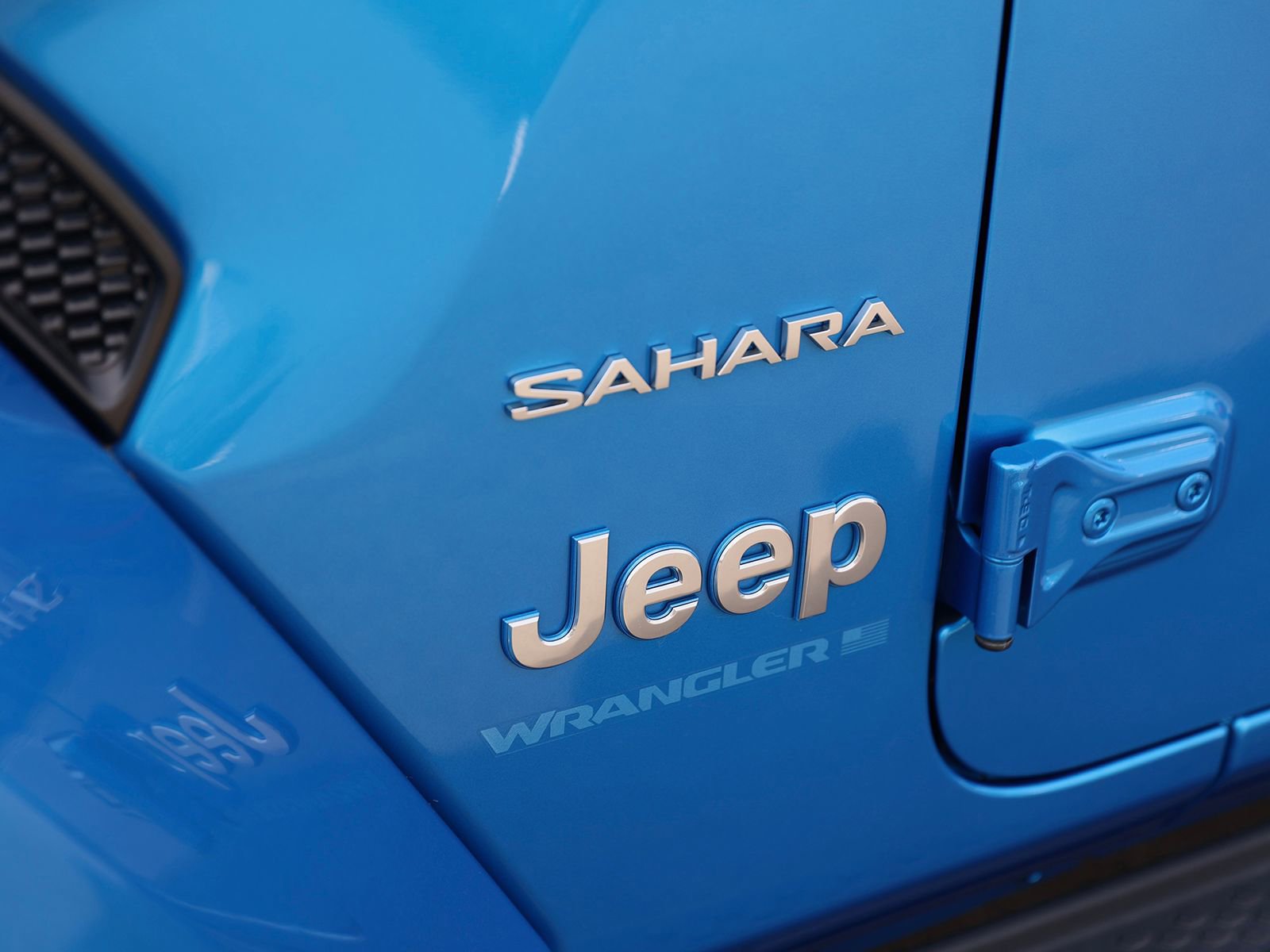 Used 2023 Jeep Wrangler Unlimited Sahara AWD/4WD image 12