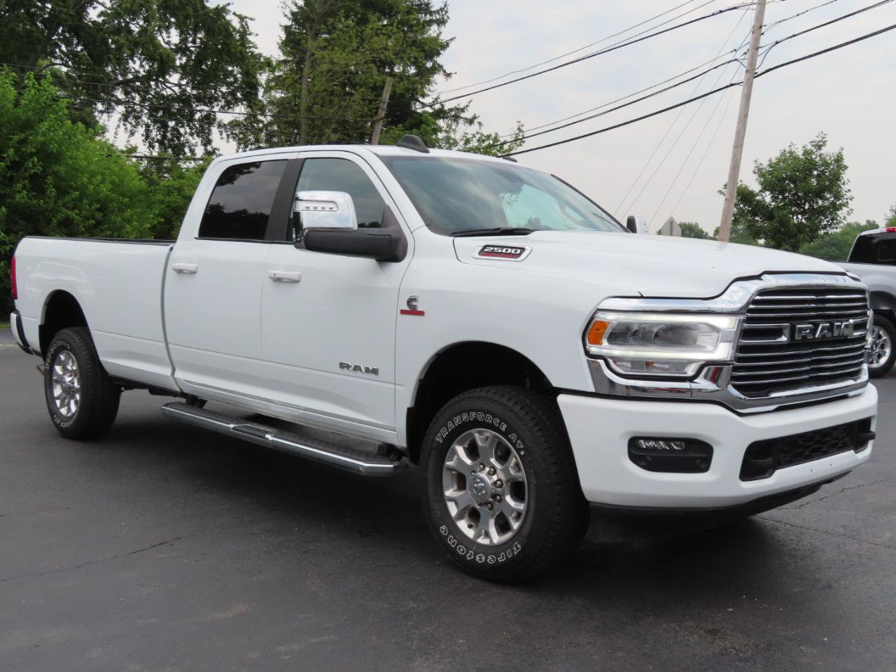 Used 2024 RAM 2500 Laramie AWD/4WD image 8