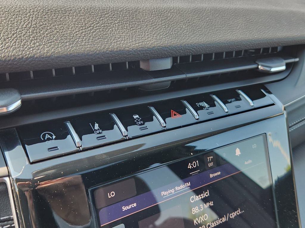 New 2025 Jeep Grand Cherokee Laredo X w/ Trailer Tow Package image 24