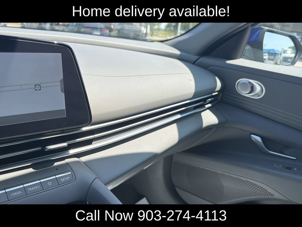 Used 2025 Hyundai Elantra SEL FWD image 20