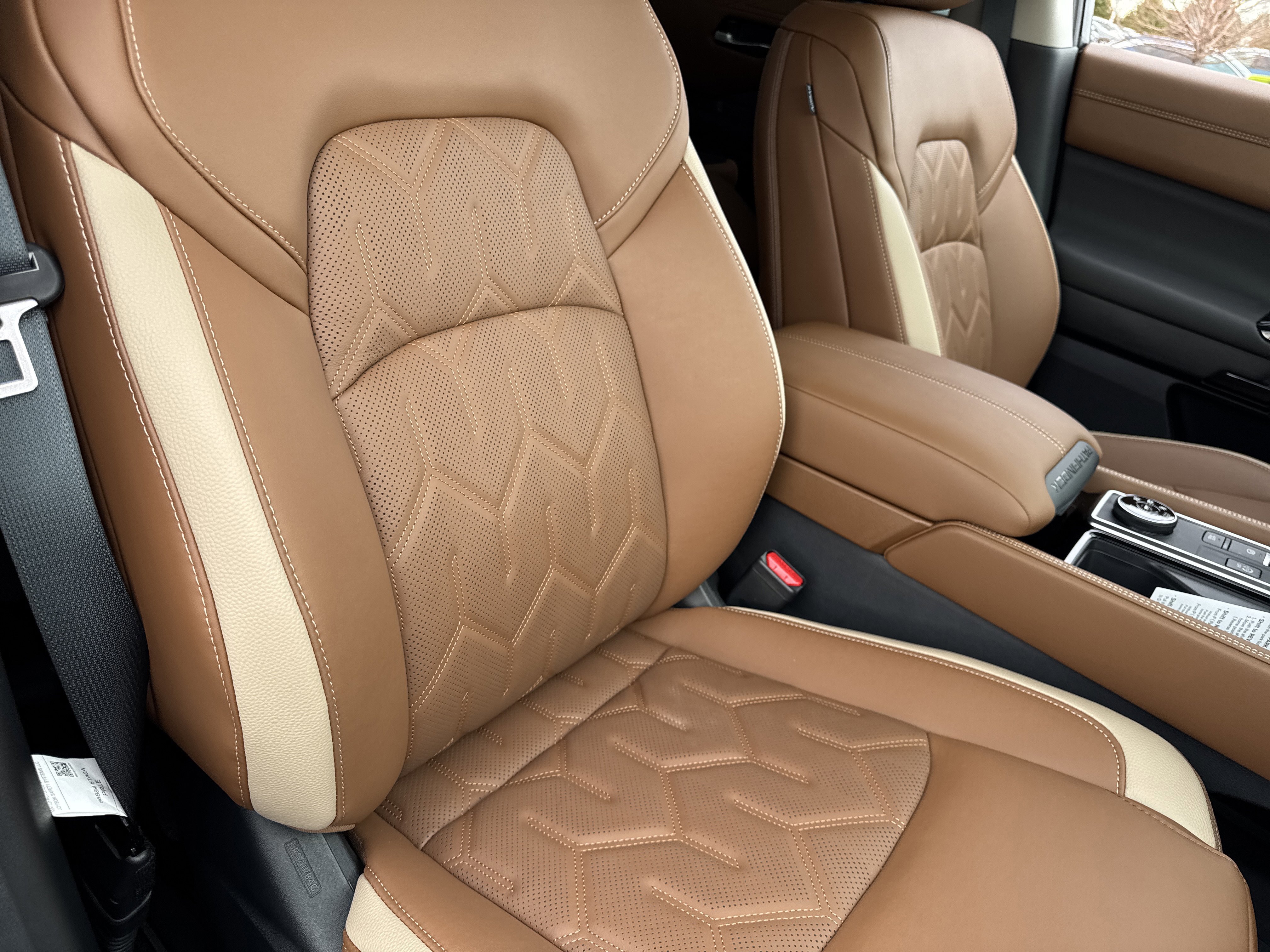 New 2026 Nissan Pathfinder Platinum image 23