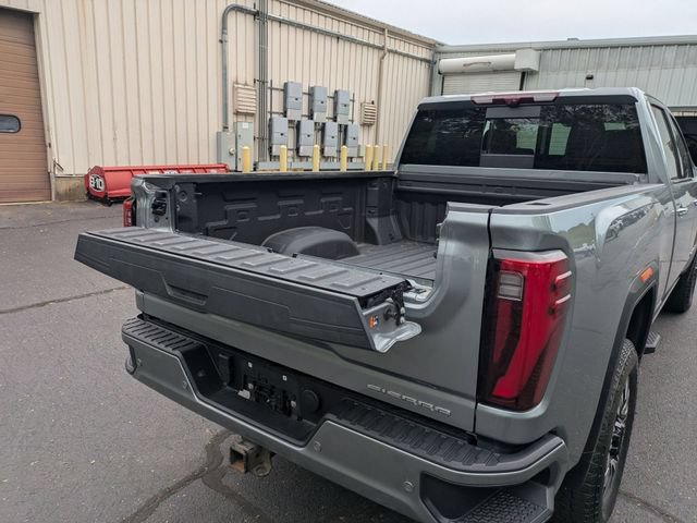 Used 2024 GMC Sierra 2500 Denali w/ Denali Reserve Package AWD/4WD image 33