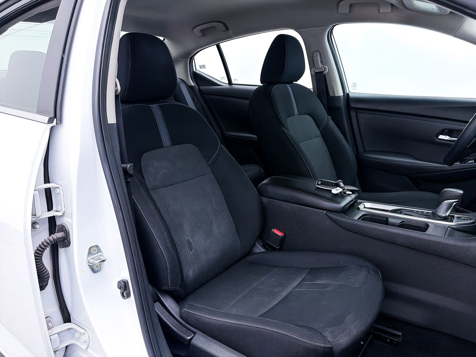 Used 2024 Nissan Sentra SV FWD image 32