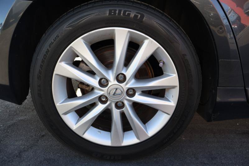 Used 2010 Lexus ES 350 FWD image 11