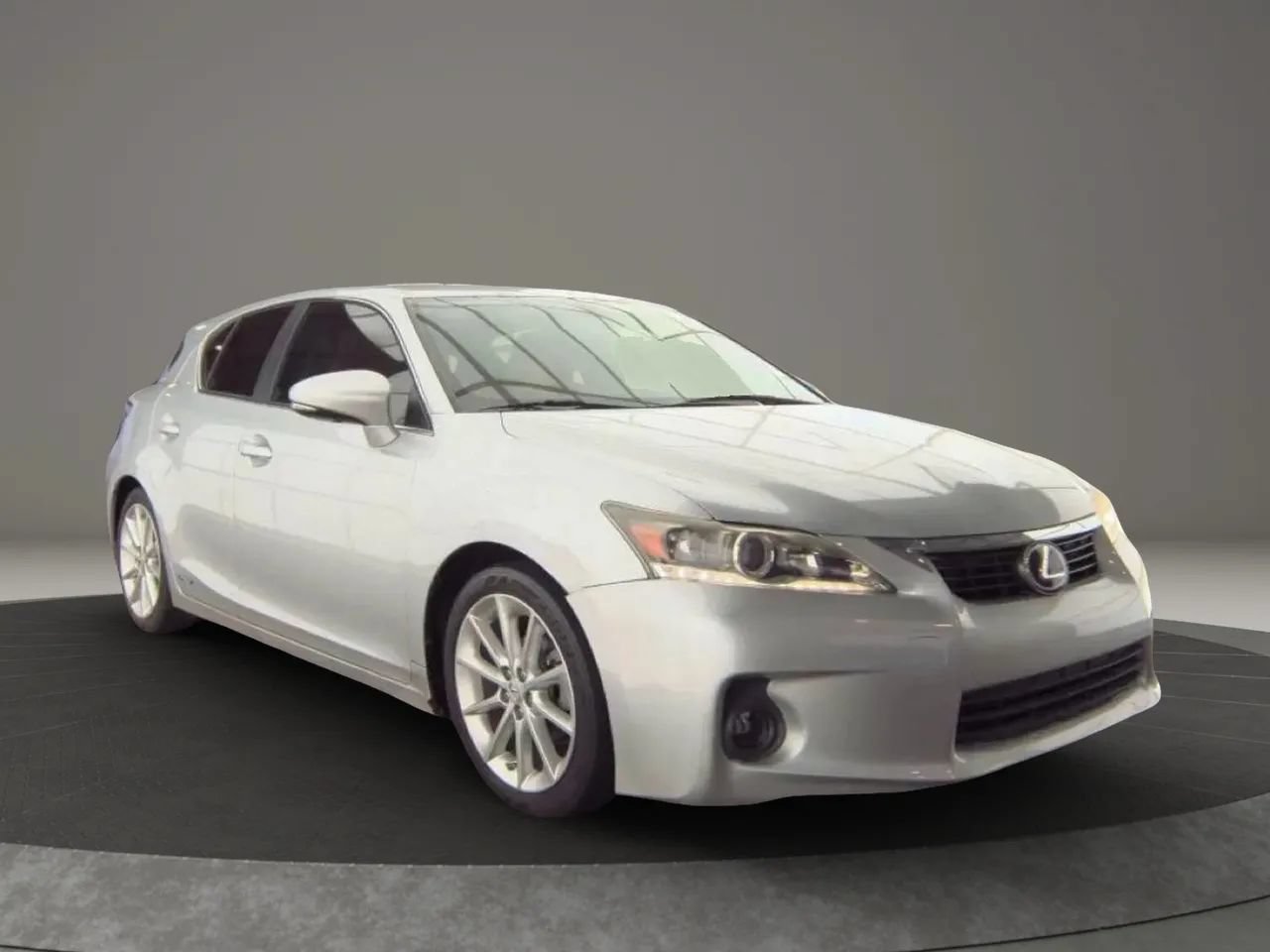 Used 2013 Lexus CT 200h w/ Premium Pkg w/Backup Camera FWD image 4