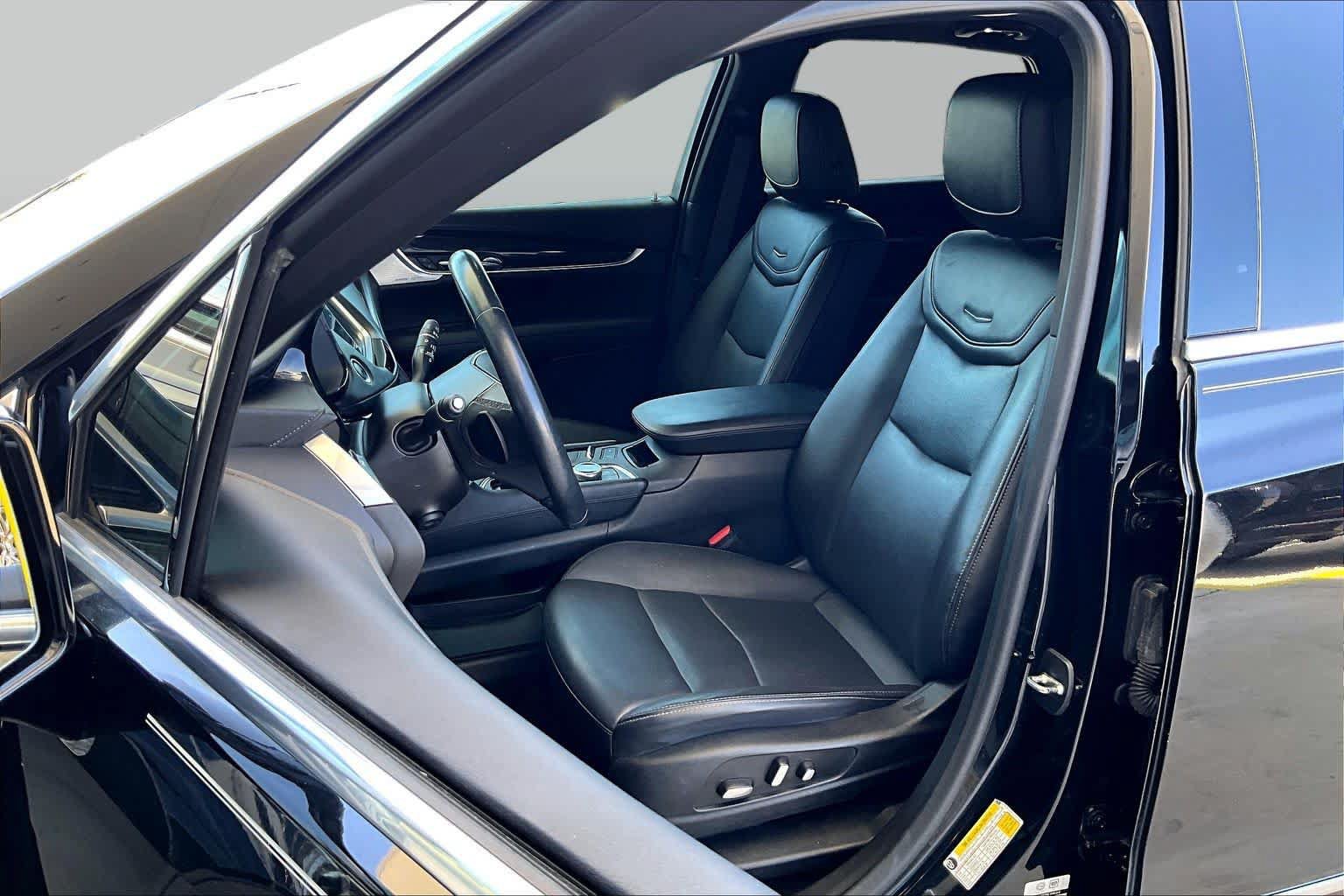 Used 2023 Cadillac XT5 Premium Luxury FWD image 8