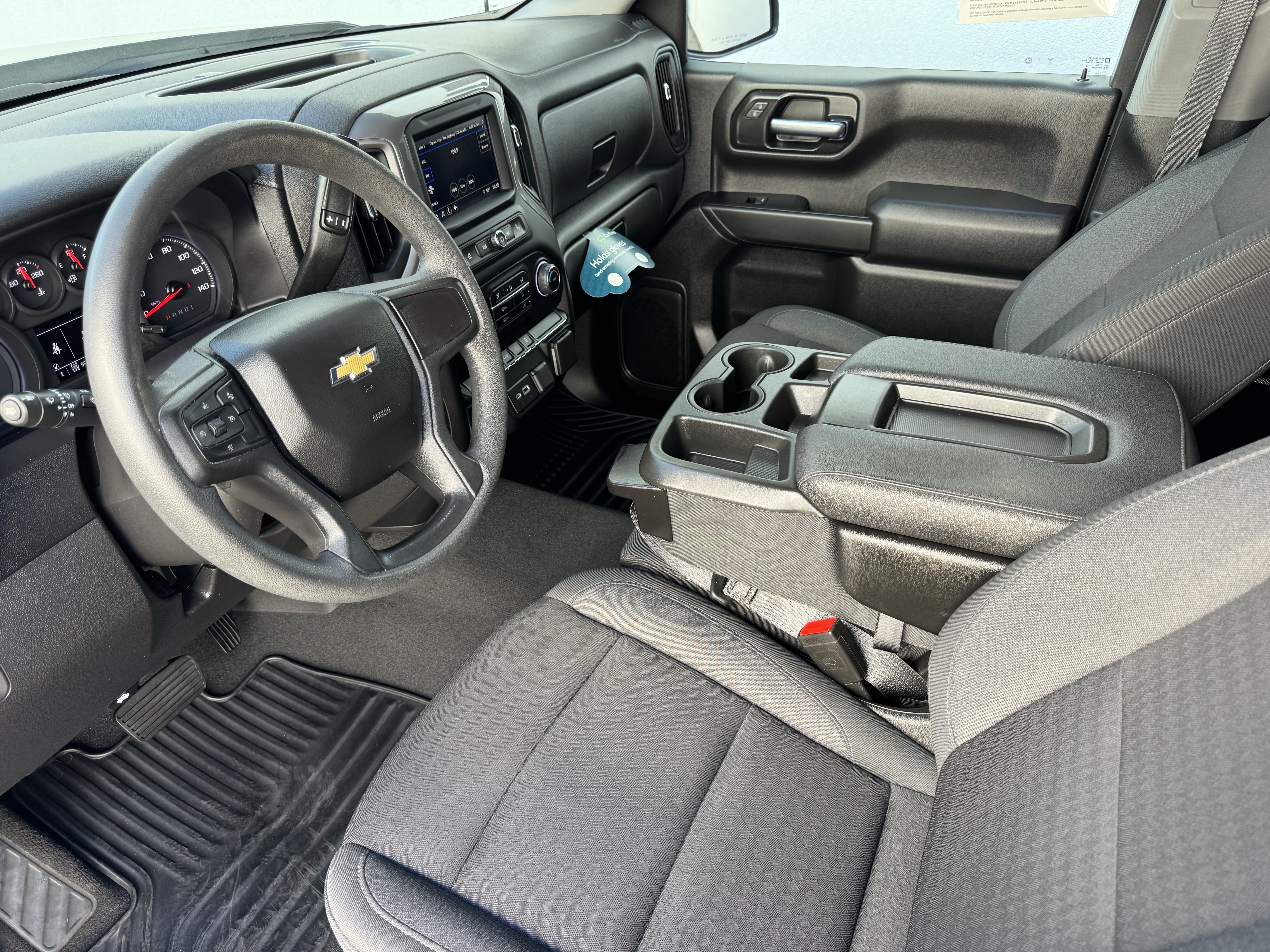 Certified 2022 Chevrolet Silverado 1500 Custom AWD/4WD image 9