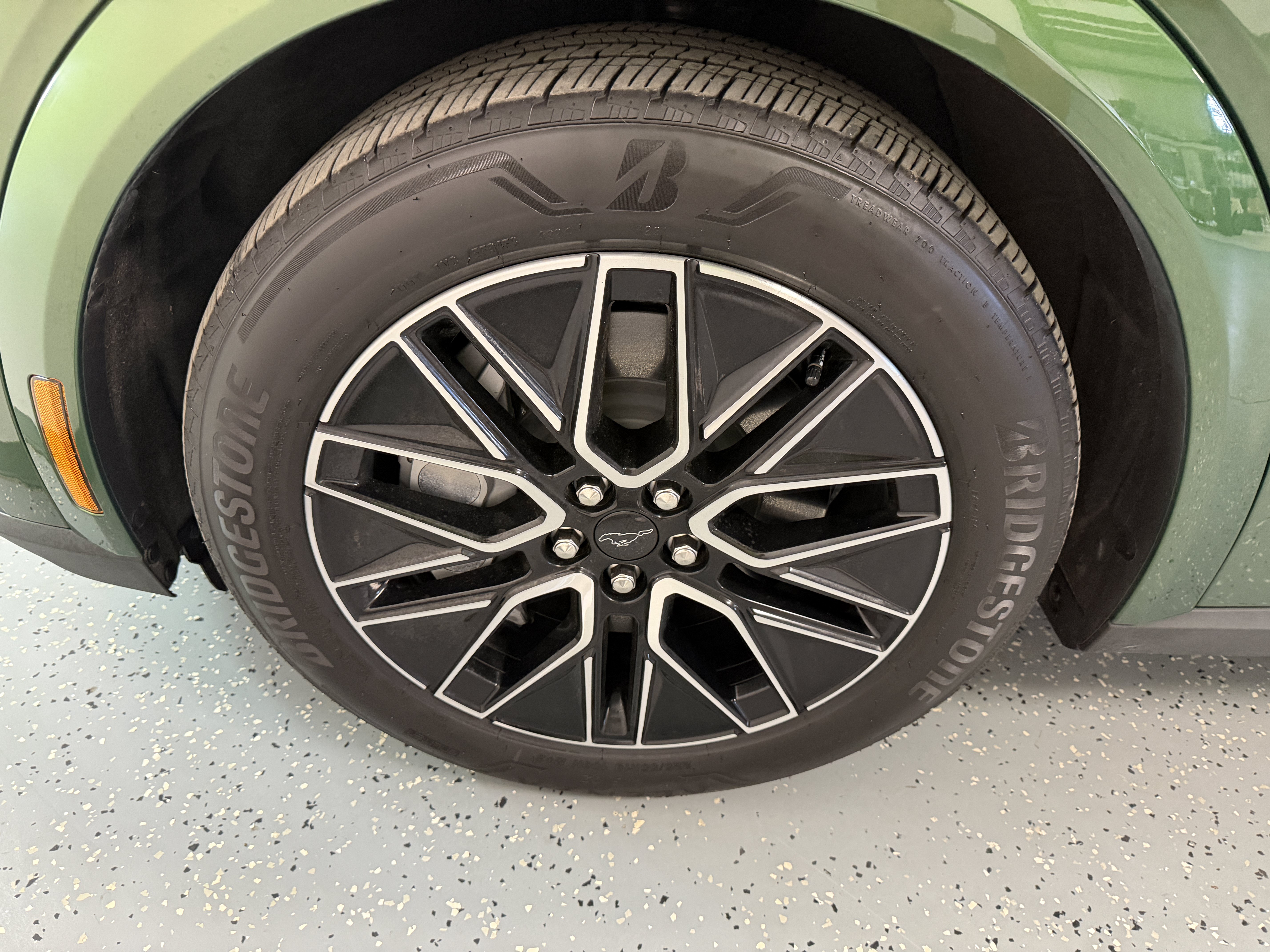 Used 2025 Ford Mustang Mach-E Premium AWD/4WD image 28
