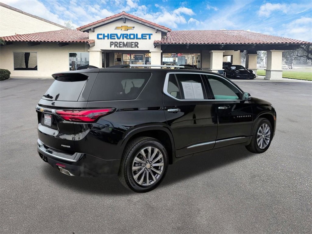 Used 2023 Chevrolet Traverse Premier image 8