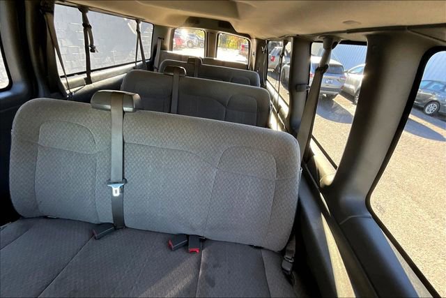 Used 2020 Chevrolet Express 3500 LS image 27