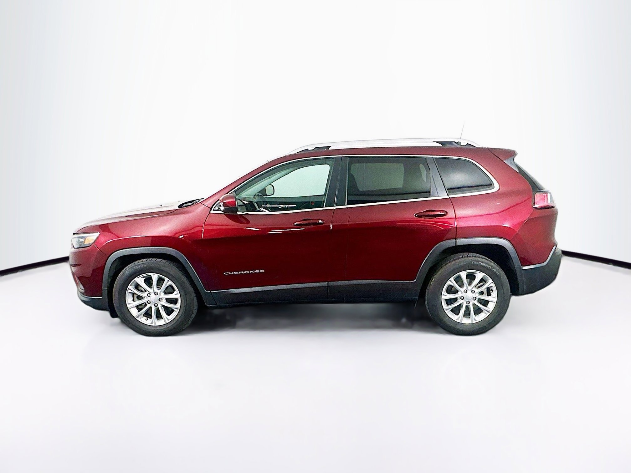 Used 2019 Jeep Cherokee Latitude w/ Popular Appearance Group FWD image 4