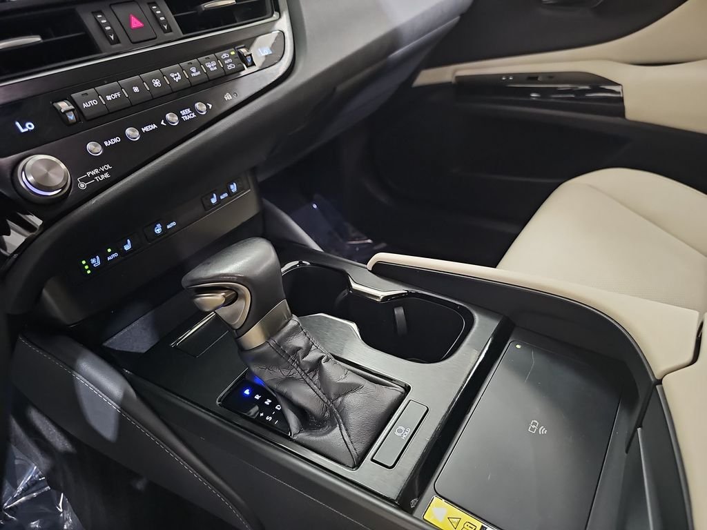 Certified 2024 Lexus ES 350 w/ Premium Package FWD image 24