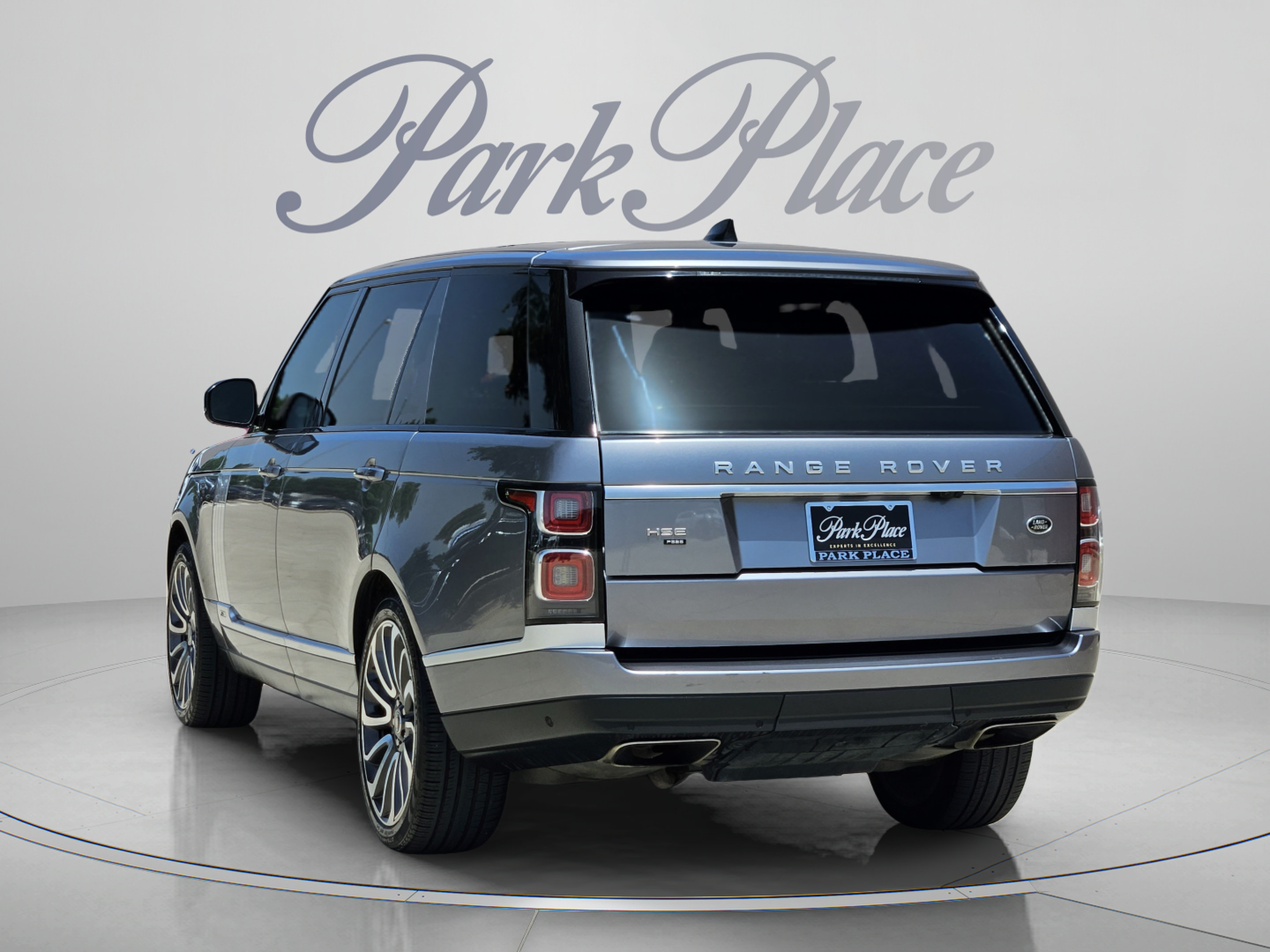 Used 2020 Land Rover Range Rover Long Wheelbase HSE AWD/4WD image 3
