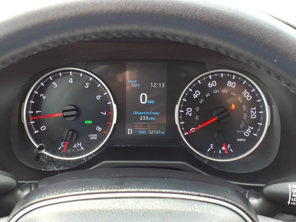 Used 2021 Toyota RAV4 XLE w/ XLE Grade Weather Package image 25