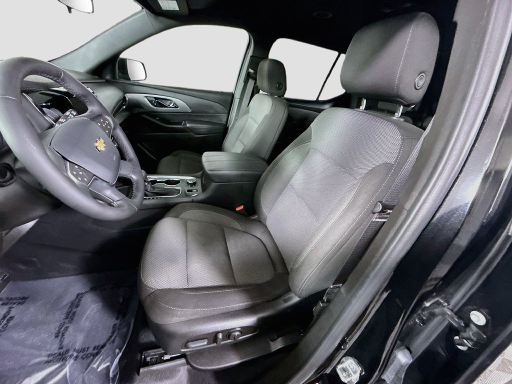 Used 2023 Chevrolet Traverse LT FWD image 24
