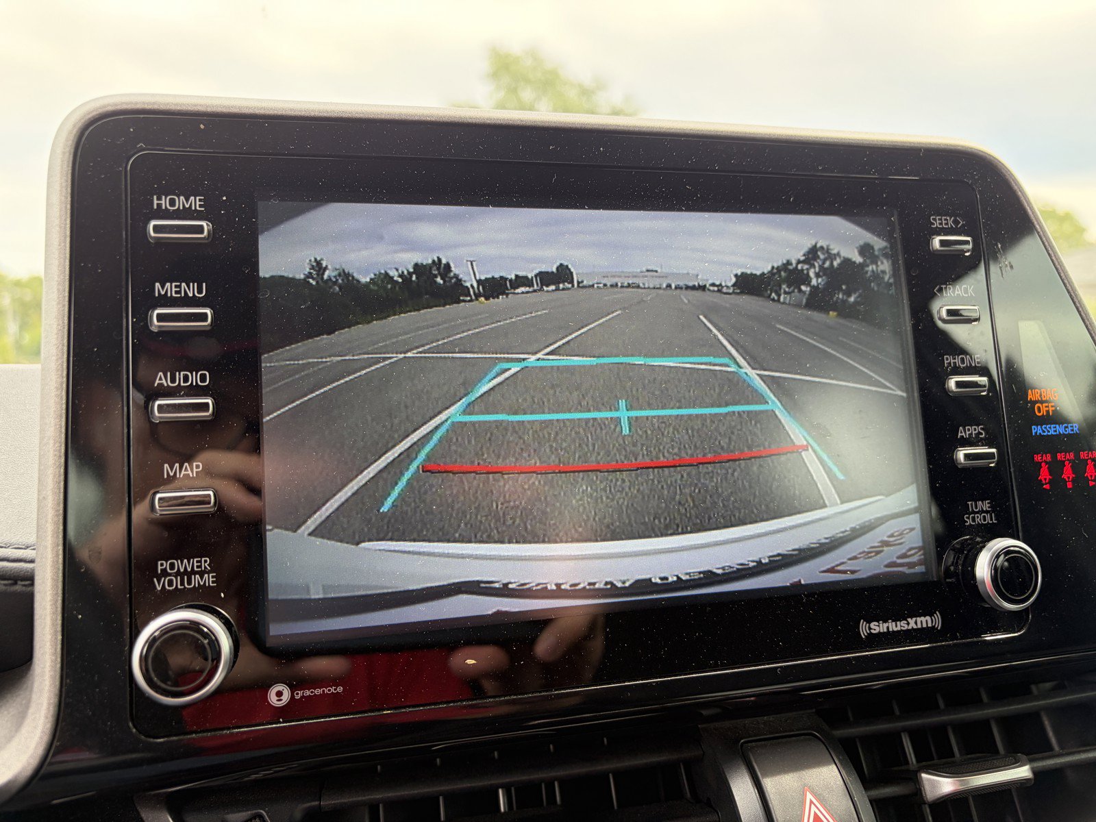 Used 2020 Toyota C-HR LE FWD image 18