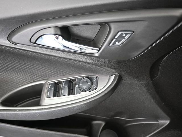 Used 2025 Chevrolet Malibu LS FWD image 38