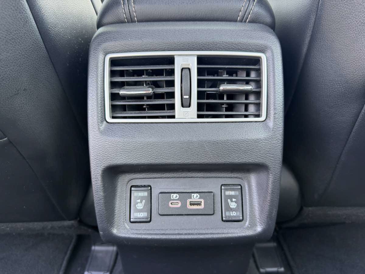 Used 2022 Nissan Maxima SL FWD image 19