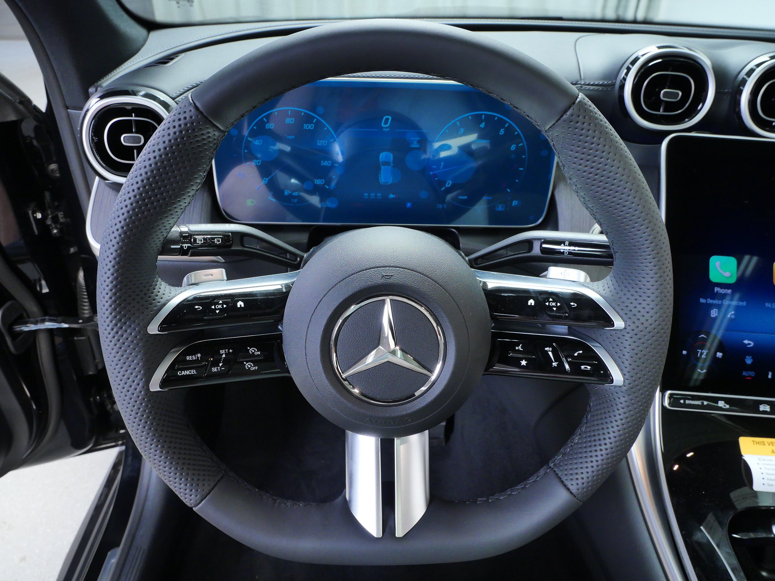 New 2026 Mercedes-Benz GLC 300 4MATIC image 9