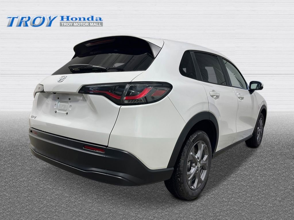 New 2026 Honda HR-V LX image 5