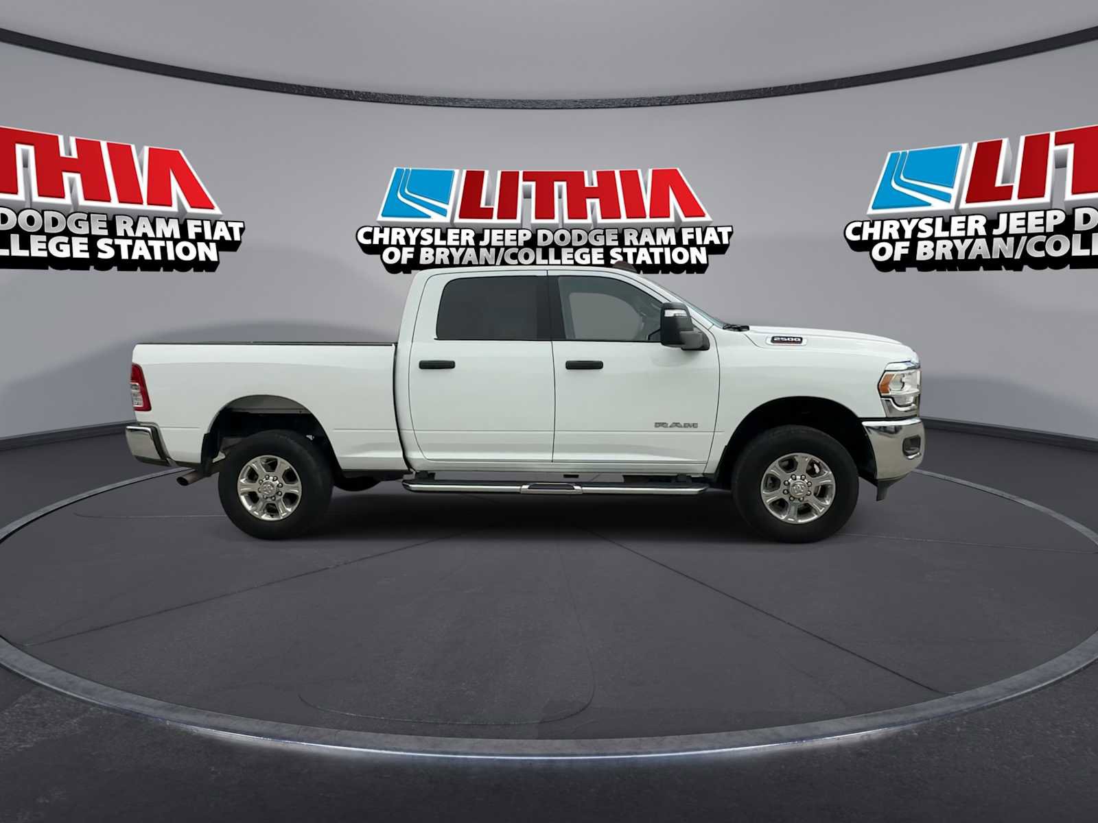 Used 2024 RAM 2500 Big Horn w/ Bed Utility Group image 9