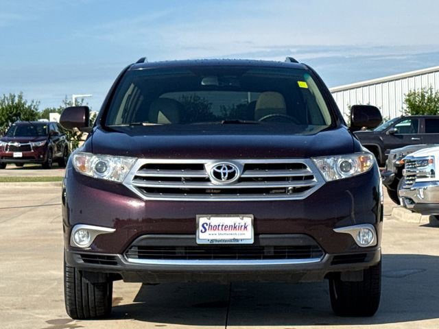 Used 2011 Toyota Highlander Limited w/ Tow Pkg FWD image 2